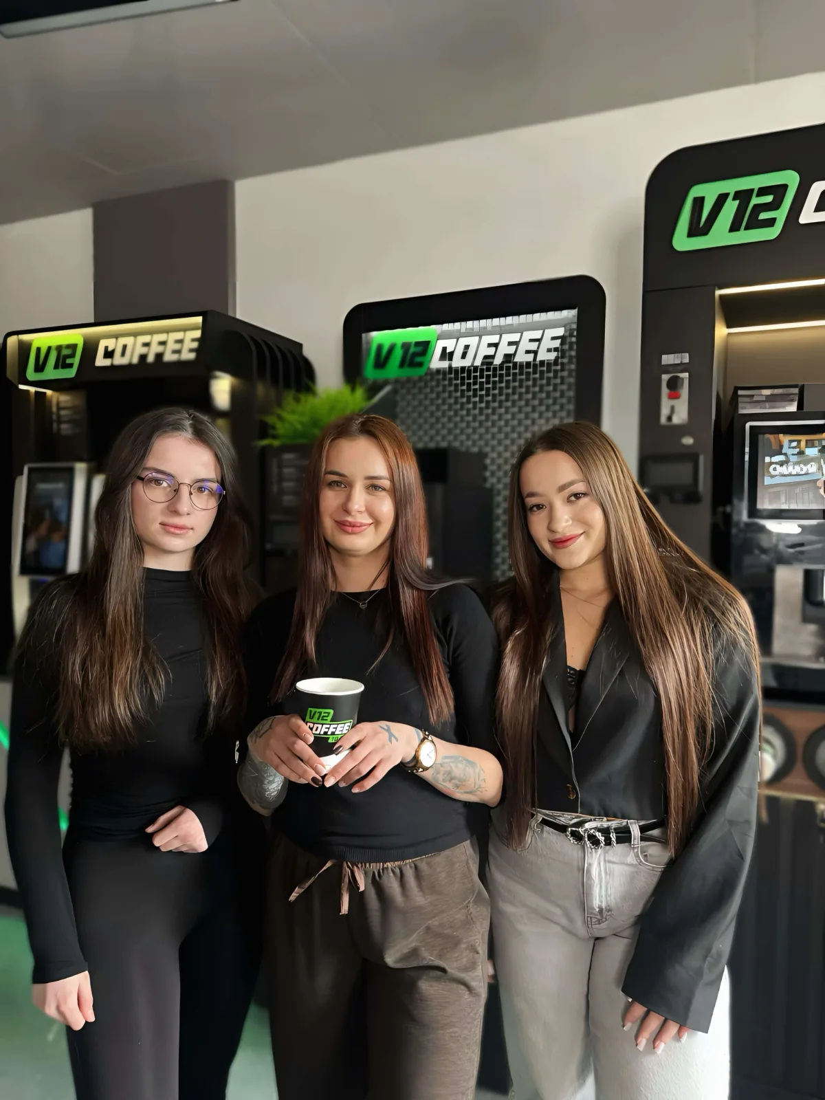 Маркетинг команда V12 Coffee